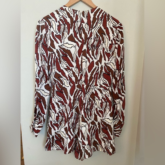 REISS Tara Wrap Front Printed Playsuit Romper Size 4 - Picture 6 of 16